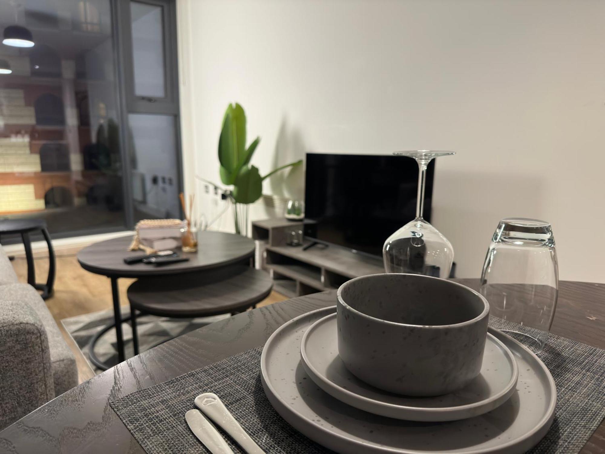 Cozy City Centre Apartment With Free Parking And Free Gym Birmingham Exterior foto