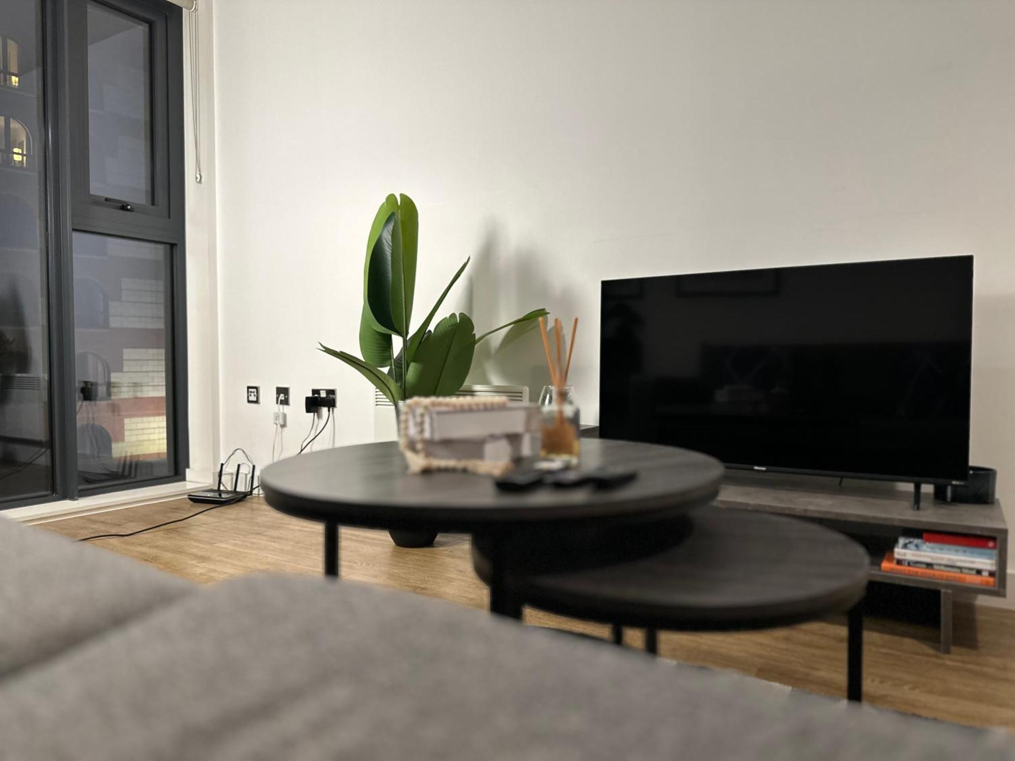 Cozy City Centre Apartment With Free Parking And Free Gym Birmingham Exterior foto